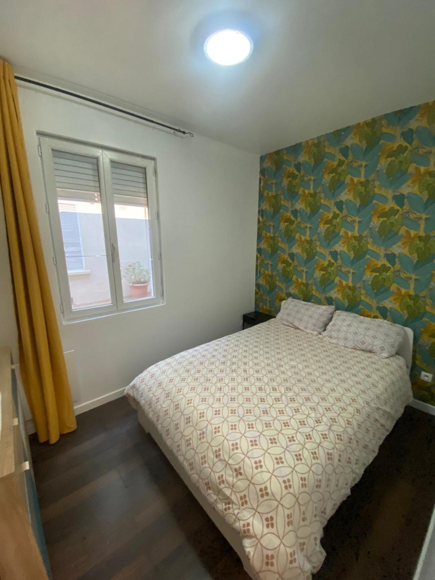 Agreable Appartement In Montmartre Parigi Esterno foto